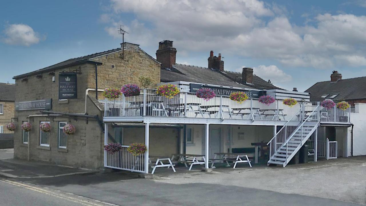 The Halfway House * Leeds (West Yorkshire)