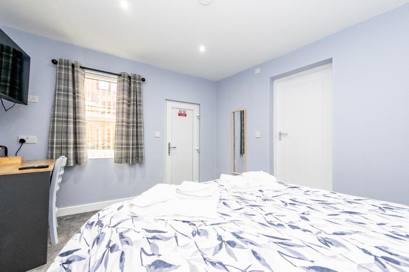 The Halfway House Bed & Breakfast Leeds (West Yorkshire)